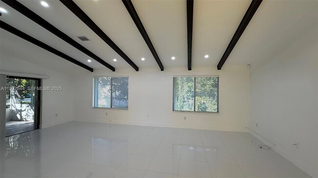 Photo - 17010 SW 93rd Ave