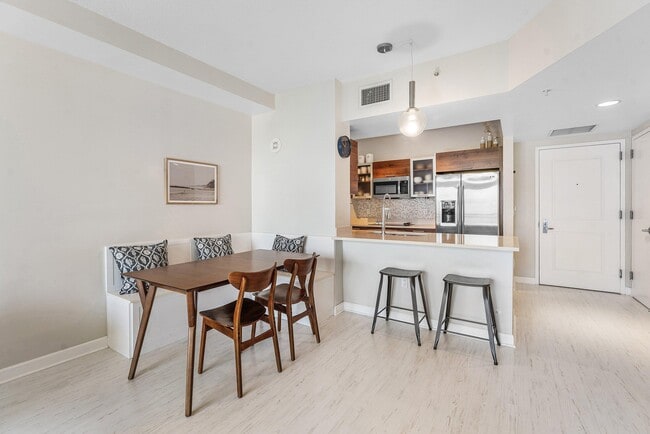 Photo - 480 Hibiscus St Unit 607