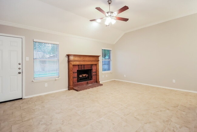 Photo - 804 Irene St