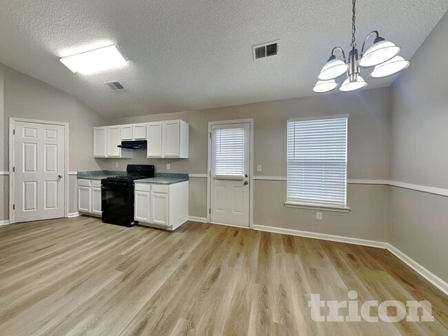 Photo - 240 Kings Cove