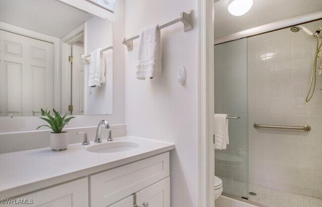 Photo - 3012 Sandpiper Bay Cir Unidad D102