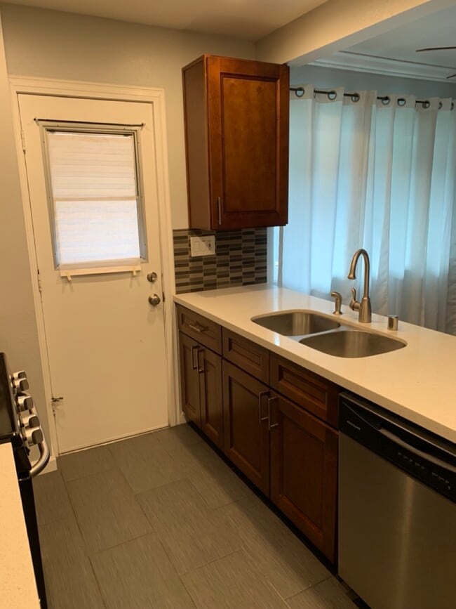 Photo - 340 Pacific St