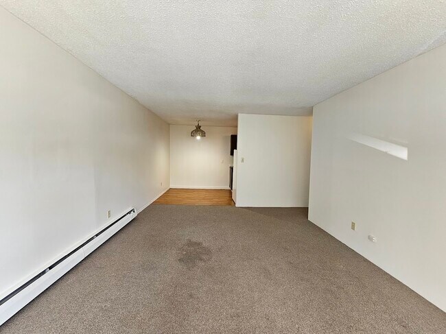 Photo - 33924 George Ferguson Way Unité 301