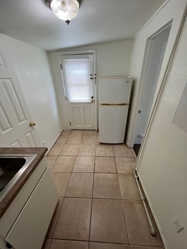 Photo - 10919 Unit STUDIO