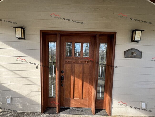 Photo - STATUS: AVAILABLE  - R100  $2295