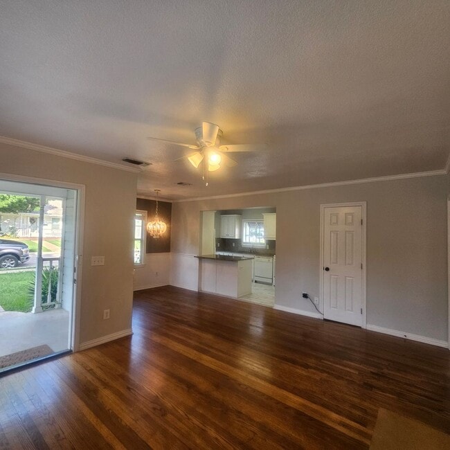 Photo - Bradley Duplex Unit A