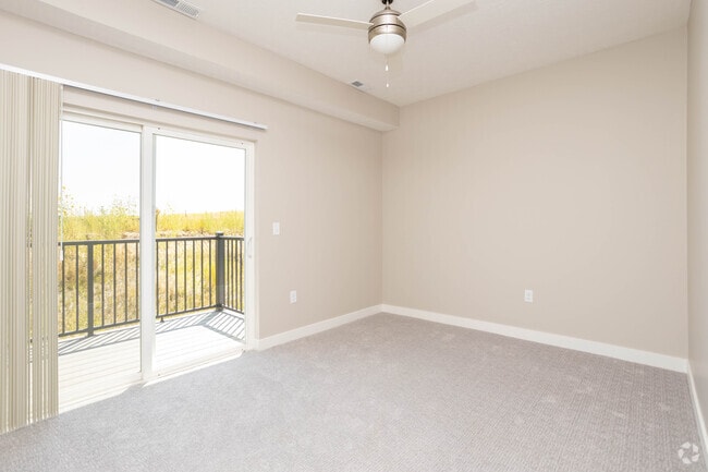 1BR, 1BA - Campo