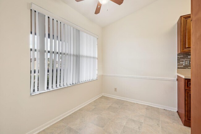 Photo - 4698 Lucerne Lakes Blvd E Unit 202