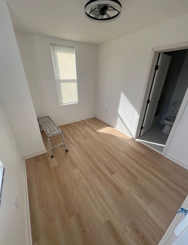 Photo - All Utilities INCLUDED - 6 Rooms for Rent - $450/mo -$800/mo