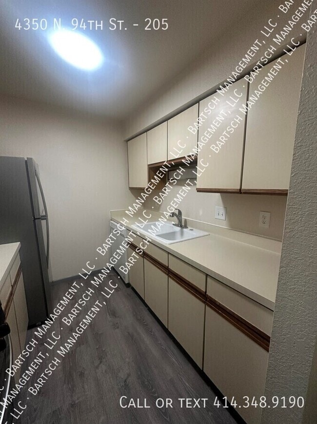 Photo - 4350 N 94th St Unit 205