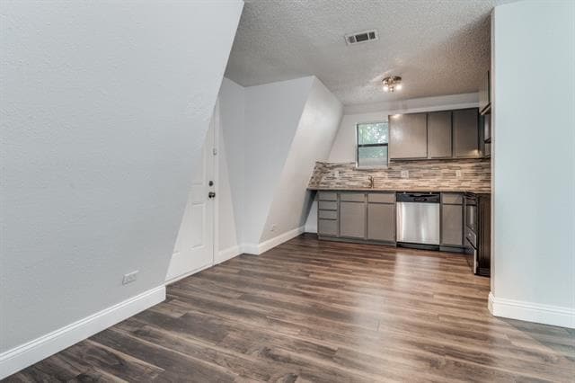 Photo - 809 E Pioneer Dr
