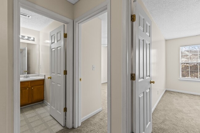 Photo - 6294 Hickory Ln Cir