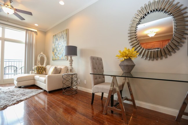MMII - Lofts at 308 Ninth Apartments