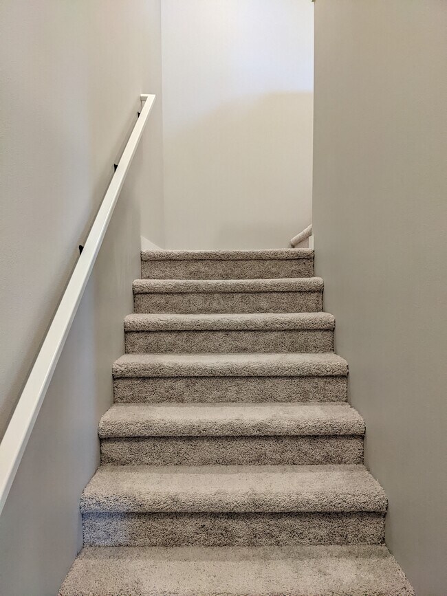 Photo - 13717 Admiralty Way