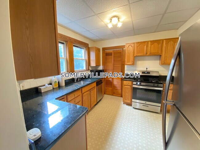 Photo - 33 Winslow Ave Unit B