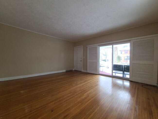 Photo - 621 State St Unit Apt. 1