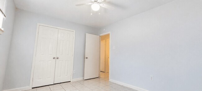 Photo - 7818 Oak Knoll Ln