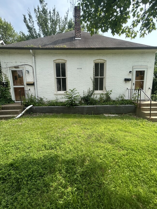 Photo - 1125 E 5th St Apartment Unit A