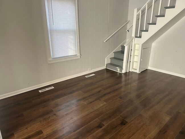 Photo - Awesome 2 bedroom house just outside Antioch!