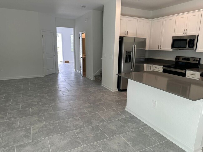 Photo - Beautiful Townhome  3 Bedroom 2.5 Bathroom