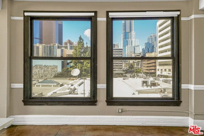 Photo - 108 W 2nd St Unit 309