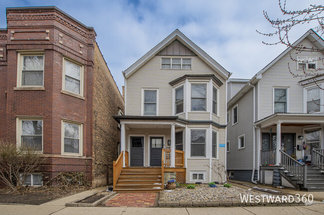 Building Photo - 3707 N Bosworth Ave Unit 1