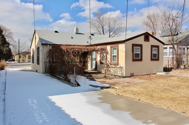 Photo - Charming Old North End Rancher