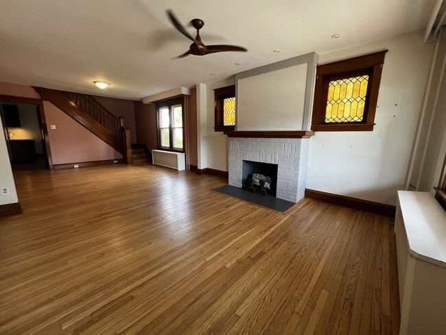 Photo - 2123 Fairview St