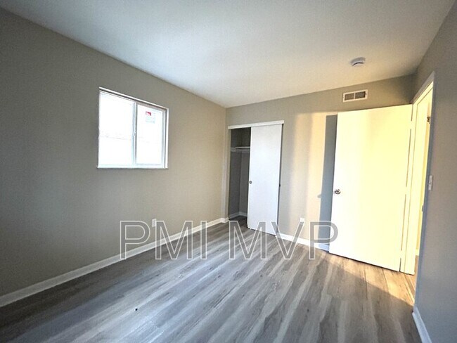 Photo - 834 Whitethorne Ave Unidad 834  C