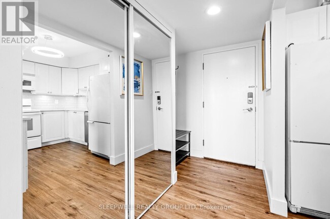 Photo - 199 Kent St Unit 2204