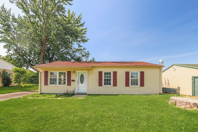 Building Photo - 1240 Berwald Dr