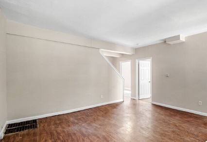 Photo - 6937 Etzel Ave