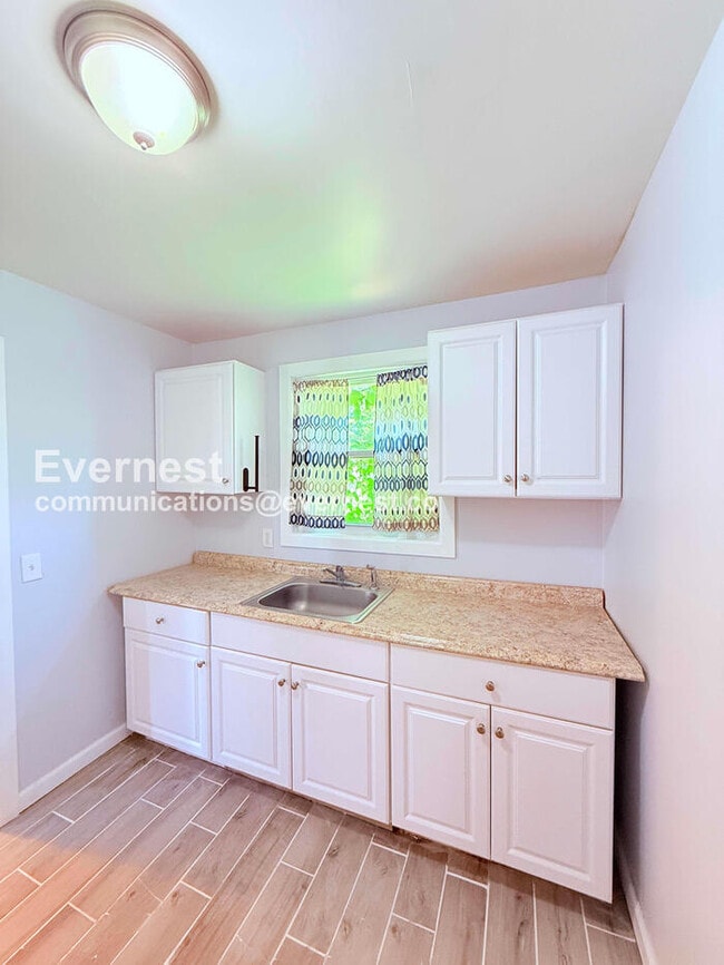Photo - 16834 Fairfield St