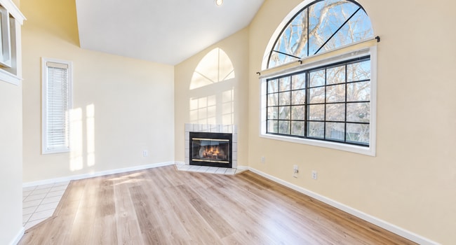 4846 Macintosh Pl