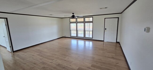 Photo - 148 Sunview Dr