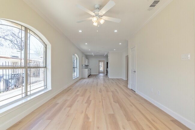 Fully Updated 1910 Craftsman in Mount Auburn | 3BD/2BA Near Lakewood