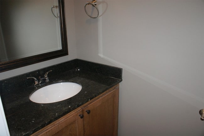 Photo - 200 E Cherry Dr