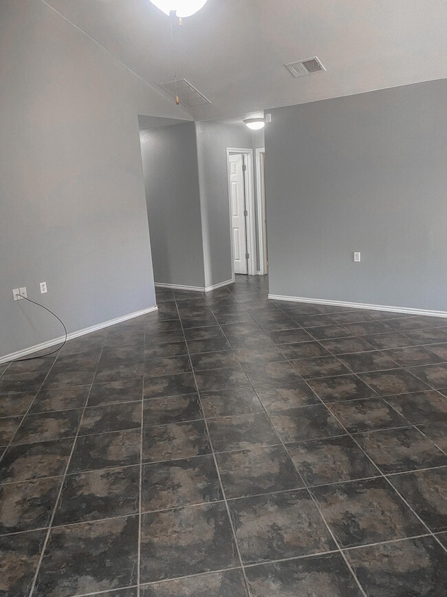 Photo - 10701 Dixon Ave