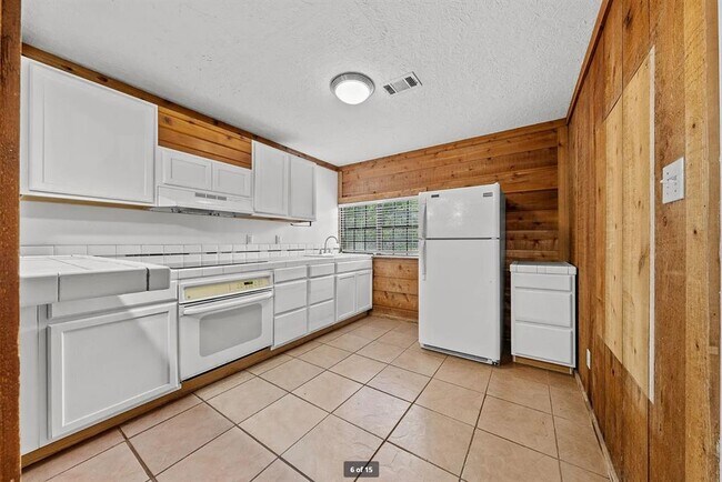 Photo - 301 Tatum Rd