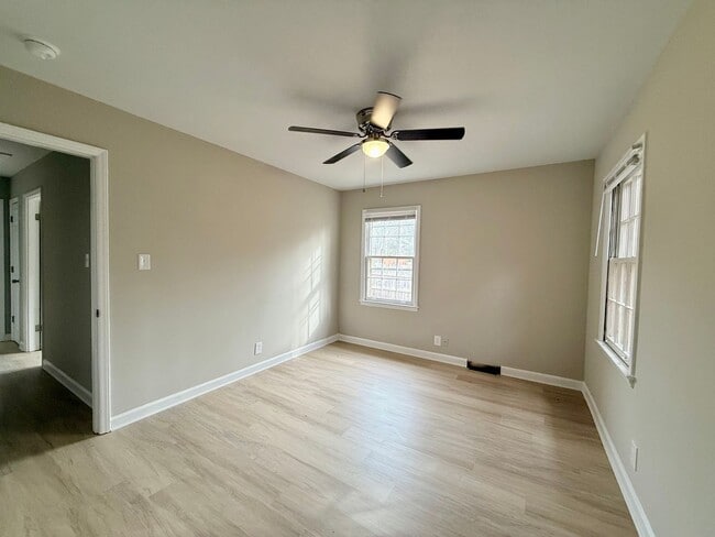 Photo - 3819 Rosehaven Dr