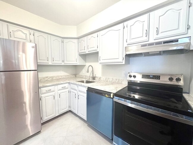Building Photo - 4975 Washington St Unit 109 Rental