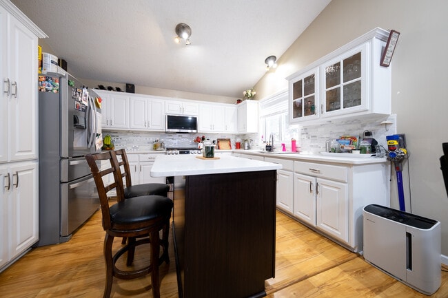 Photo - 1574 Stephanie Cir