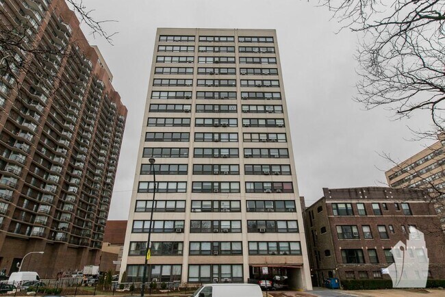 Photo - 4180 N Marine Dr Unit 1310