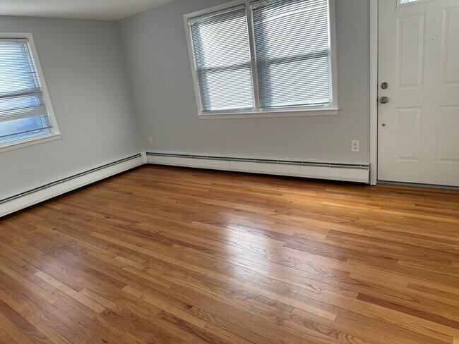 Living area - 261 East Ave Unit 2BR-1BA