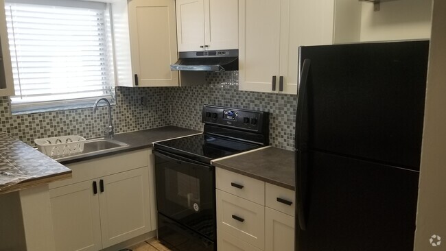 Building Photo - 619 NE 7th St Unit 56 Rental