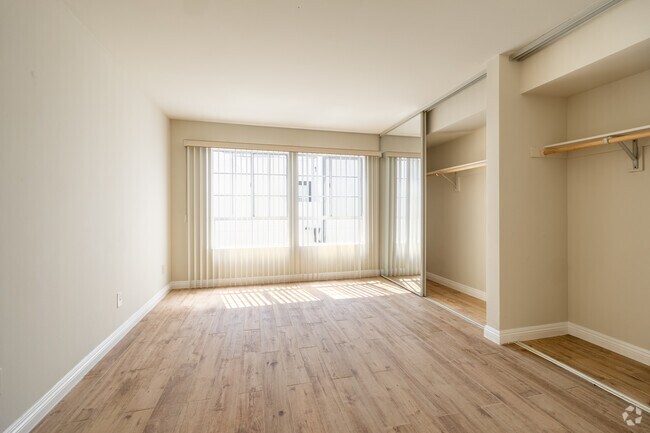 3BR, 2BA - 1,150SF - Bedroom