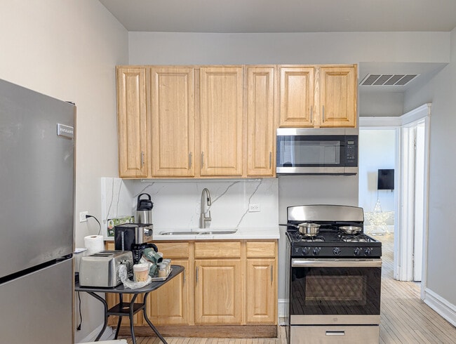 Photo - 2838 W Roosevelt Rd