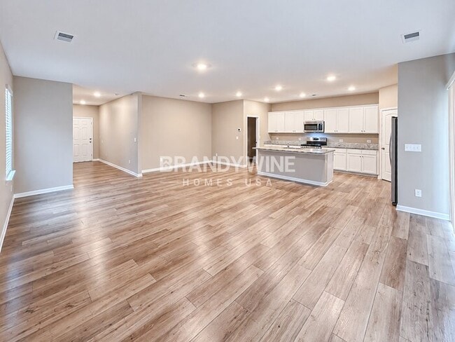 628 Friesland Dr