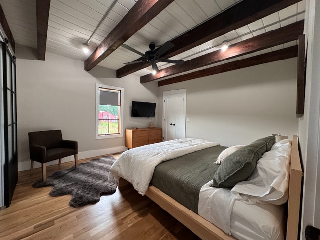 Photo - 5220 State Park Rd