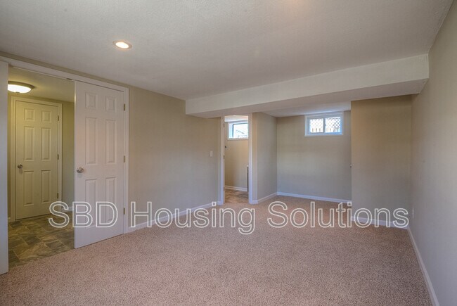 Photo - 8101 NE Tullis Dr